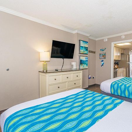 Oceanfront 1 Bedroom Suite With Beautiful Decor And Accents Caravelle Resort 1039 Sleeps 6 Guests Myrtle Beach Exterior photo